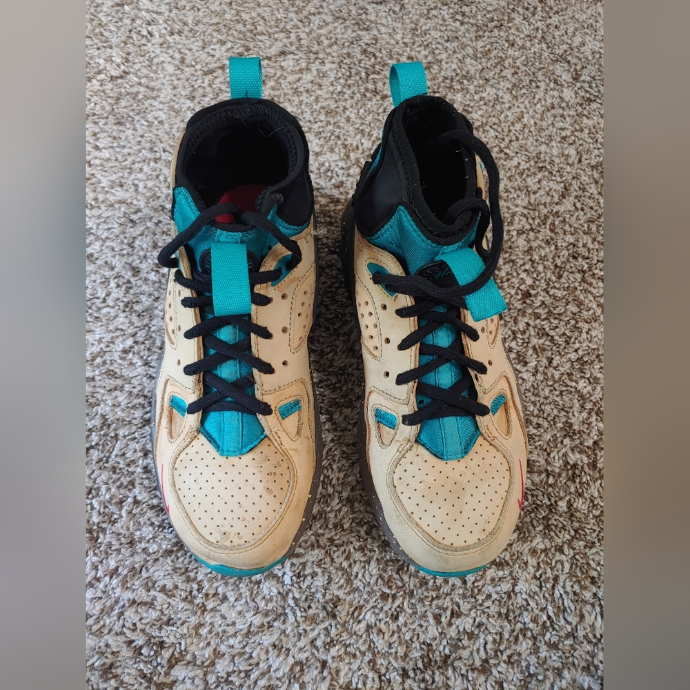 Nike Men's Vintage ACG Sneakers Beige Teal Black with Red Accents - Picture 5 of 8